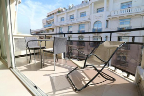 Studio with terrace 2 mins from Croisette 118